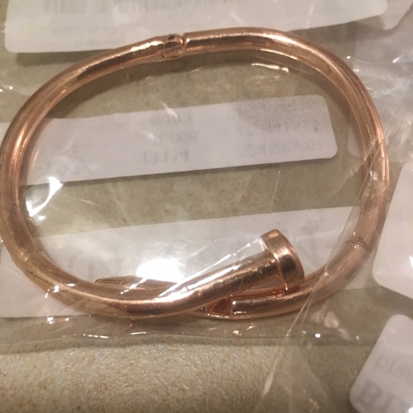 ⚡️Cuff bangles⚡️ - Picture 4 of 6